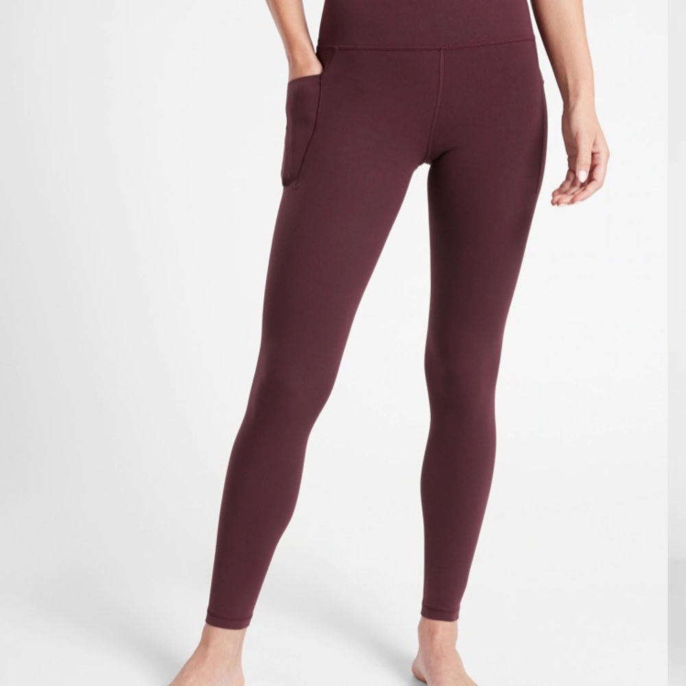ATHLETA maroon leggings great condition